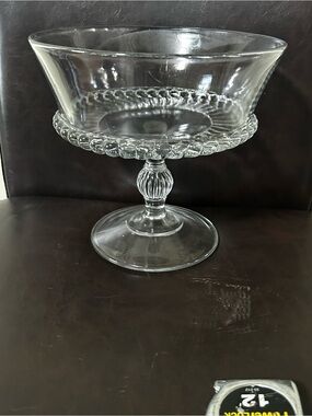EAPG Windsor Glass Swirl Edge Compote Cake Cake Parfait Pedestal Band